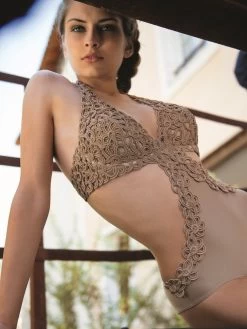 Makramee Bügel Badeanzug CHACHA Von Nicole Olivier -Modische Unterwäsche badeanzug makramee chacha taupe nicole olivier 7 1 1