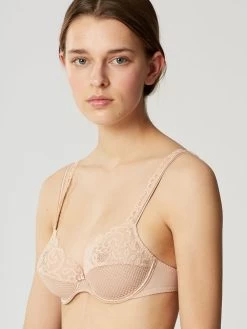 Spitze Vollschalen-BH GABY Von Maison Lejaby -Modische Unterwäsche bh puder 13833 gaby maison lejaby 1 1