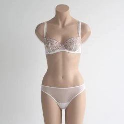Tüll- String PETITS BIJOUX Von La Perla -Modische Unterwäsche bh set champagner beige la perla