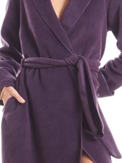 Morgenmantel KUSCHEL FLEECE Pflaume-violett Von Fiori Di Chiara 9 Morgenmantel KUSCHEL FLEECE Pflaume-violett Von Fiori Di Chiara -Modische Unterwäsche kuschel morgenmantel lila fc9137 fiori di chiara 5