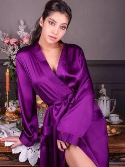 Seide Morgenmantel Lang NELIA Uni Marjolaine 13 Seide Morgenmantel Lang NELIA Uni Marjolaine -Modische Unterwäsche morgenmantel lang nelia prune 4nel2201 marjolaine 1