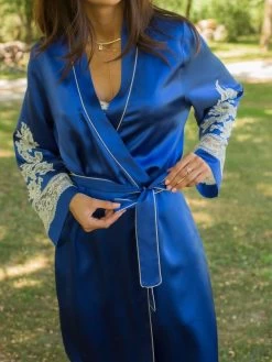 100% Seide Morgenmantel Lang MARJOLIE No. 6 Von Marjolaine -Modische Unterwäsche morgenmantel lang seide 3mar2201 royalblau weiss marjolaine 2 7