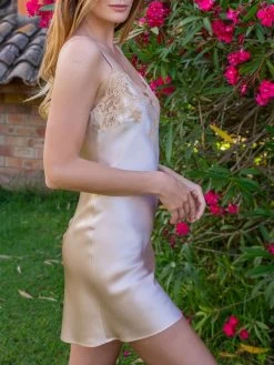 100% Seide Nachthemd MARJOLIE No. 1 Mit Spitze Marjolaine -Modische Unterwäsche nachthemd seide marjolie 3mar0101 sand 1865 marjolaine 6