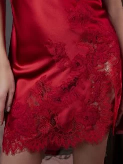 Stretchseide Neglige NINA Fein Marjolaine Lingerie -Modische Unterwäsche neglige nina cerise rubis 4nin0102 marjolaine 4 1 1 1 1