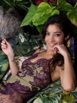 Seide Neglige NYMPHE No. 3 Kurz Mit Spitze Marjolaine 35 Seide Neglige NYMPHE No. 3 Kurz Mit Spitze Marjolaine -Modische Unterwäsche neglige nymphe kaki violet 4nym0103 marjolaine 8