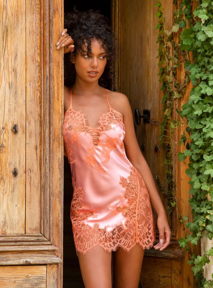 Seide Neglige NYMPHE No. 3 Kurz Mit Spitze Marjolaine 21 Seide Neglige NYMPHE No. 3 Kurz Mit Spitze Marjolaine – Bild 19