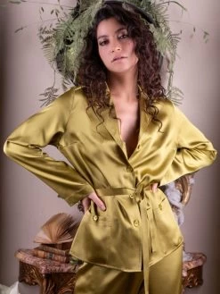 Seidenpyjama SOIE UNIE Von Marjolaine 41 Seidenpyjama SOIE UNIE Von Marjolaine -Modische Unterwäsche pyjama damen seide soie unie soi5533 linde goldgruen marjolaine 3 5 7 1