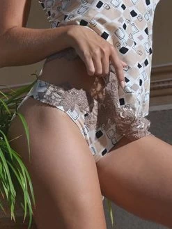 Brasiliana BROWN CHIC Beige-schwarz Von Ambra -Modische Unterwäsche satin brazilian slip v1169 brown chic kariert ambra 2