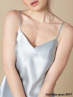Seidentop 100% Seide ODON Elegant Von Marjolaine 33 Seidentop 100% Seide ODON Elegant Von Marjolaine -Modische Unterwäsche seide top soie oda hell blau grau marjolaine 2 3 1 1
