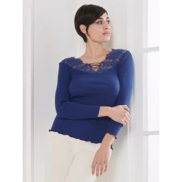 Merino Wolle-Seide LANGARMSHIRT Gerippt Blau Leavers Spitze Von Oscalito 3 Merino Wolle-Seide LANGARMSHIRT Gerippt Blau Leavers Spitze Von Oscalito