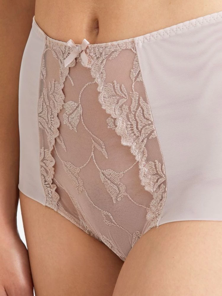 Hoher Slip SOFTESSENCE TM Spitze Von Aubade 7 Hoher Slip SOFTESSENCE TM Spitze Von Aubade – Bild 5