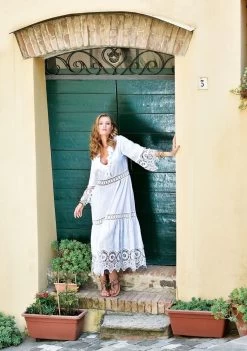 Langes Sommerkleid Mit Stickerei BIANCO Von Chiara Fiorini -Modische Unterwäsche spitze kleid weiss cf9831 chiara fiorini 2