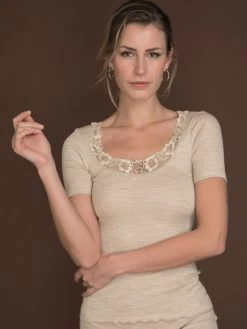 Merinowolle-Seide T-SHIRT Mit Spitze Von Artimaglia -Modische Unterwäsche t shirt wolle seide 67603mm beige artimaglia 5