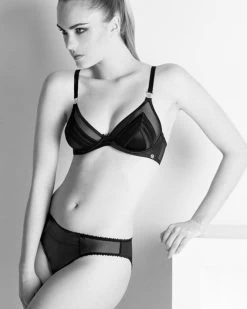 Triangel BH CLANDESTINE Aus Seide Von Millesia -Modische Unterwäsche triangel bh m6432 string m6488 cladestine millesia schwarz set 1 2