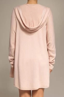 Wolle Kaschmir Kapuzen-Cardigan GRACE 96 Von Pain De Sucre Suggest -Modische Unterwäsche wolle kaschmir cardigan grace poudre pain de sucre suggest 2